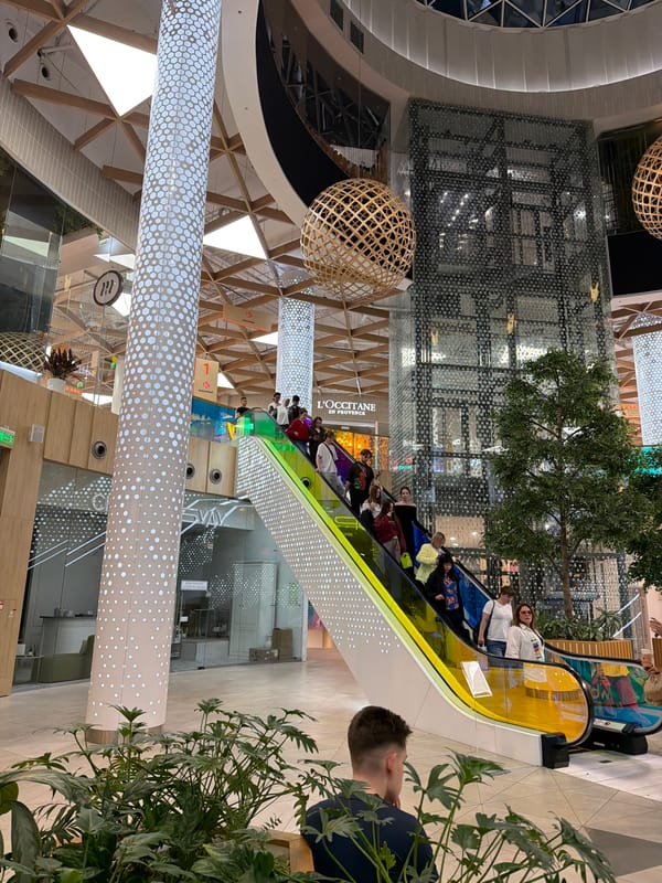 Mall browsing and rooftop concerts fill a Kazan summer evening