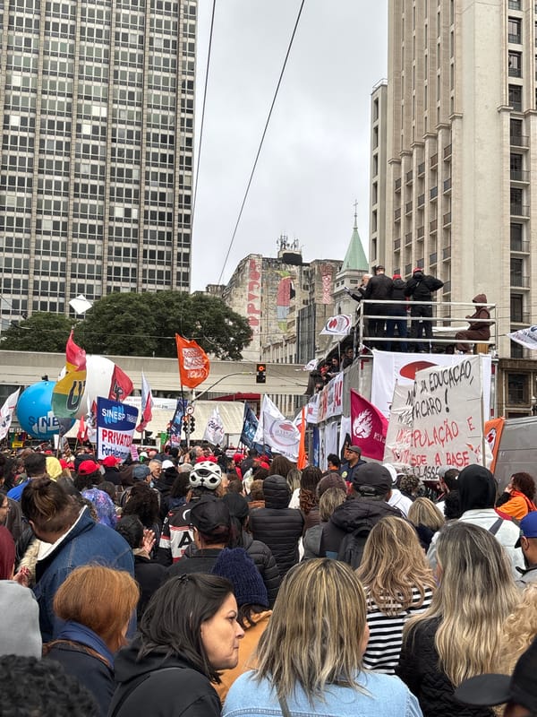 Teachers rally for education priorities in São Paulo