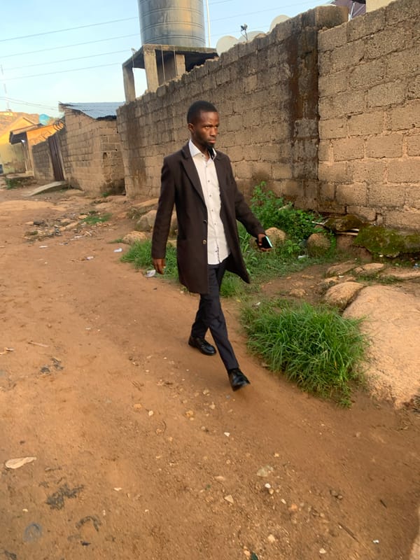 Morning pedestrian activity recorded in Gura Top, Nigeria
