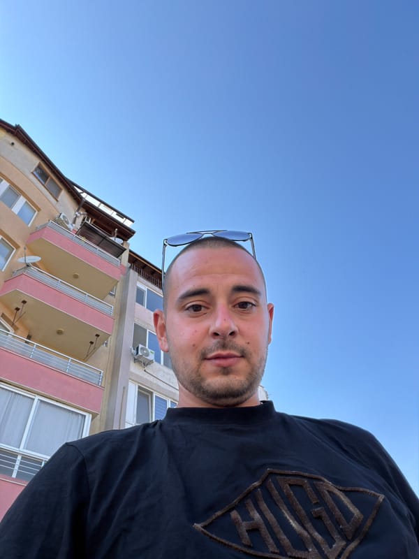 Casual photos outside a Burgas apartment block, mid-afternoon