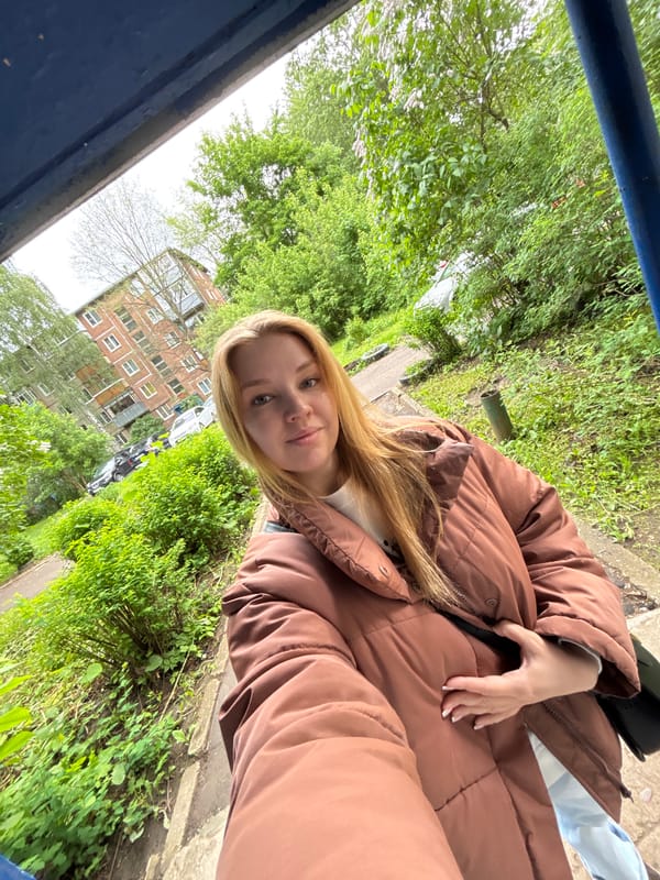 Photos of woman and child documented in Rusanovo, Russia