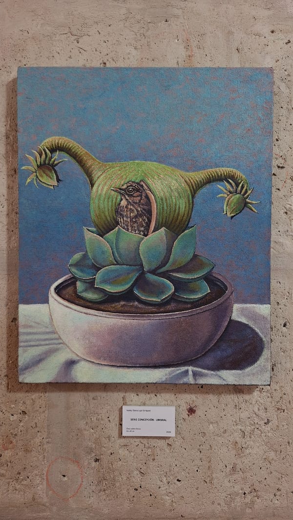Art exhibition featuring birth-themed works documented in Arequipa