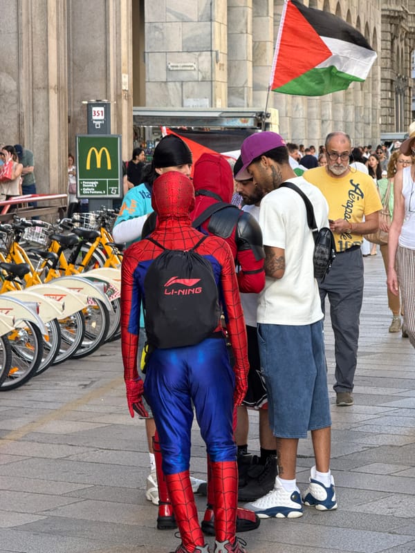 Palestinian protest held at Milan's Duomo during stage setup