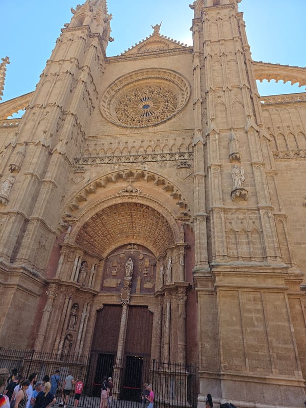 Palma de Mallorca: cathedral, harbor, and old-city streets