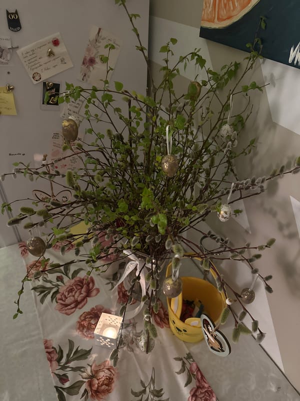 Easter preparations and cat playtime in Liepāja home