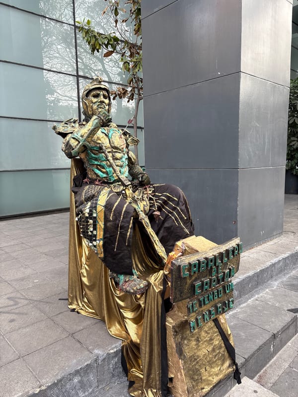 Street performers draw crowds in Mexico City plaza