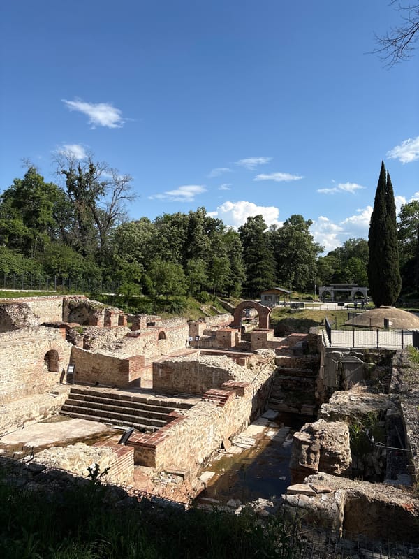 Visitor documents Roman ruins and park landmarks in Hisarya