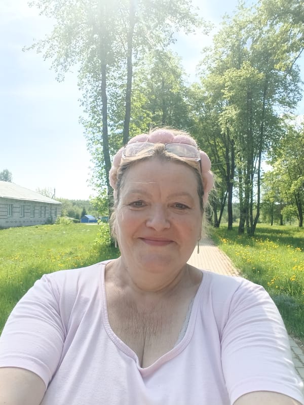Morning park visit documented in Красный Маяк, Russia