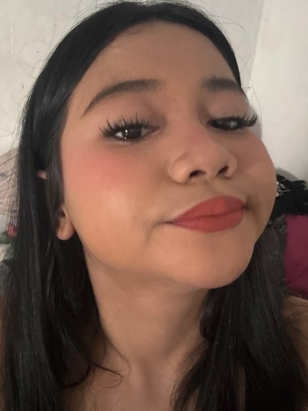 Selfie session in North Jakarta, expressive poses and bold makeup