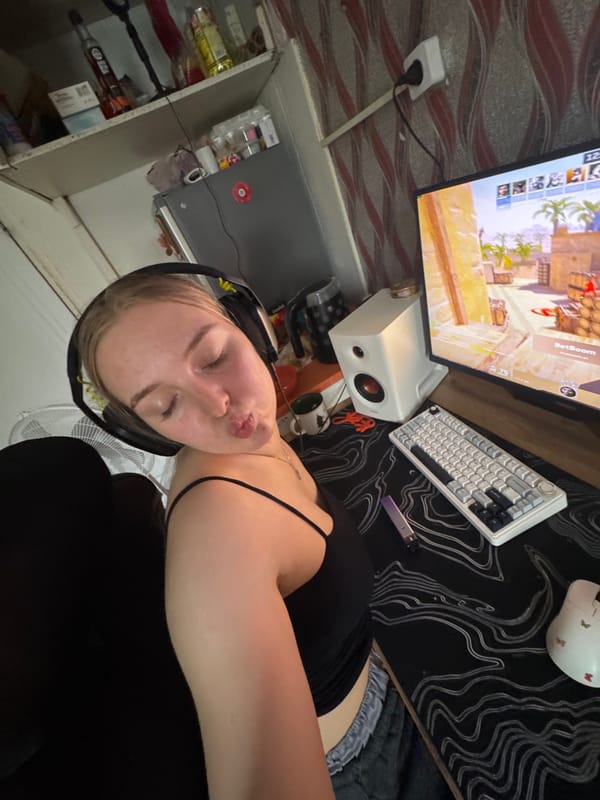 Gaming session captured in Perm during afternoon Counter-Strike play