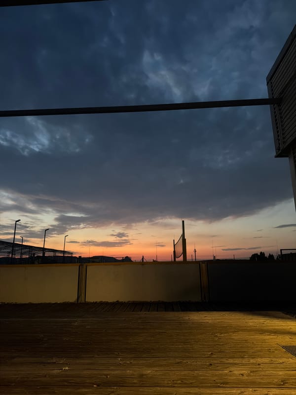 Sunset to moonrise over Singen, captured from a deck
