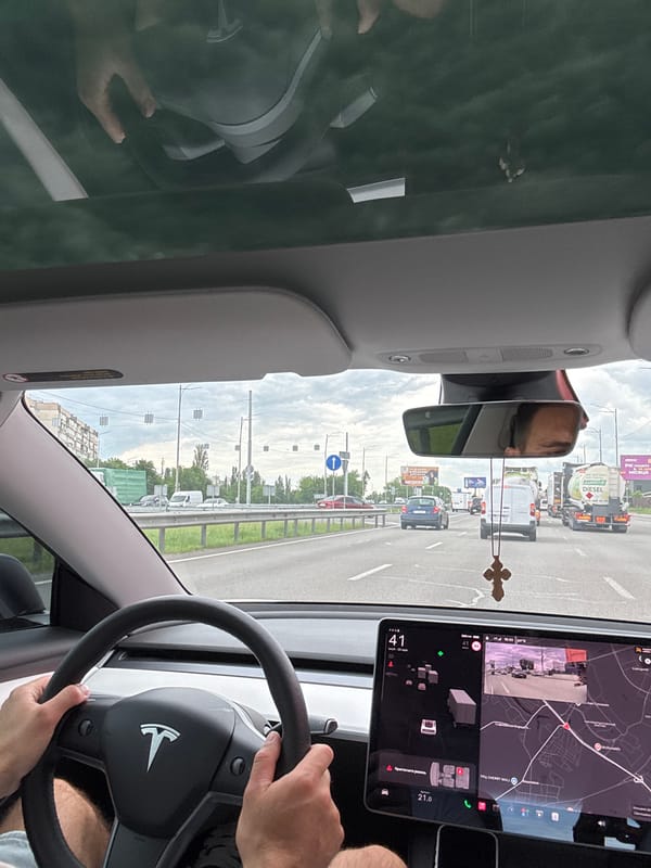 Vehicle occupants documented in Sofiivska Borshchahivka, Ukraine