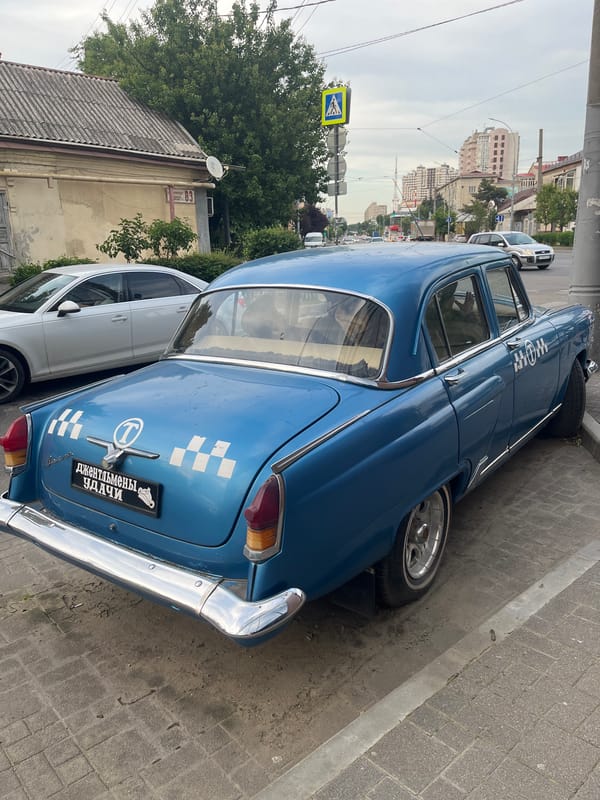 Vintage Soviet taxi with mannequins spotted in Krasnodar