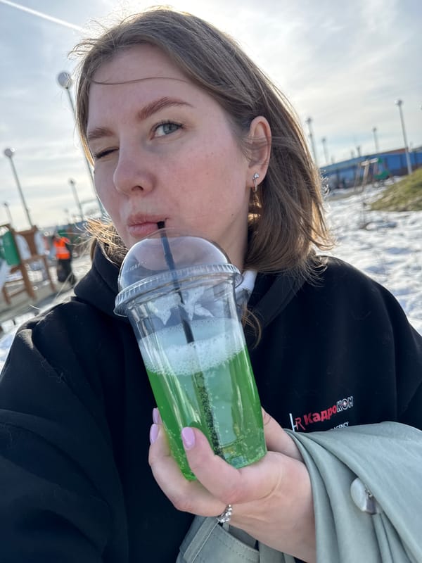 Green beverages and sky watching in Perm, Russia