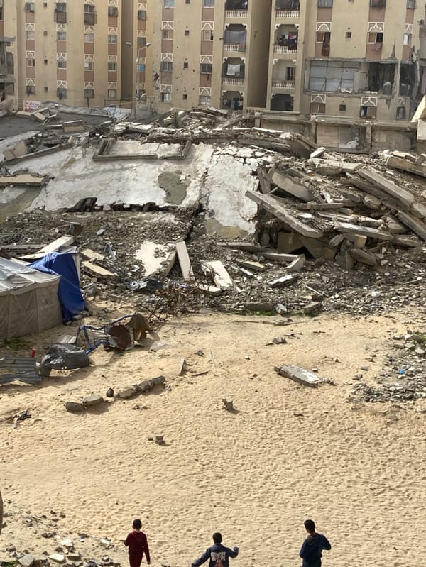 Khan Yunis residents navigate daily life amid widespread urban destruction