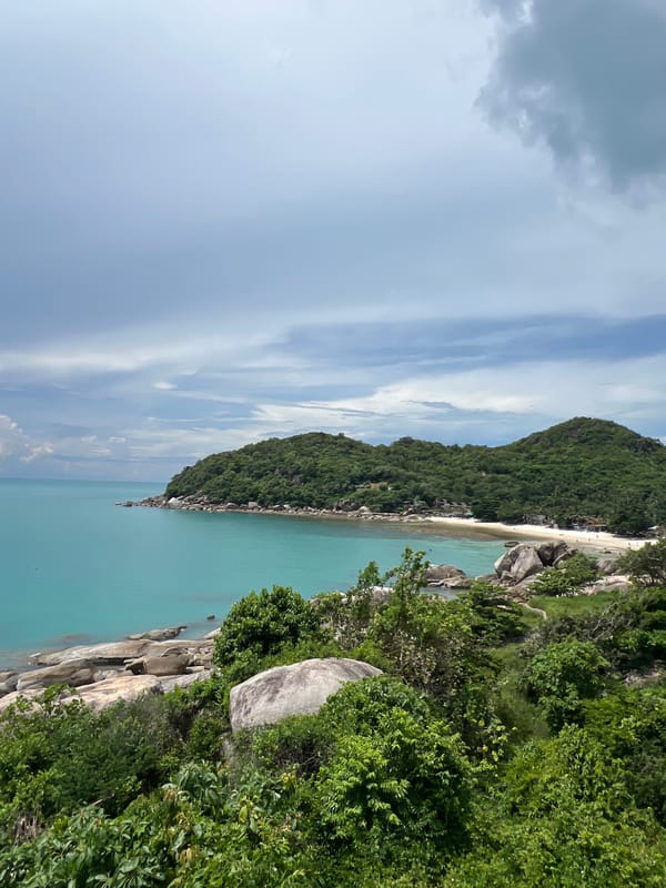 Morning wander along the rocky coast at Baan Chaweng Noi