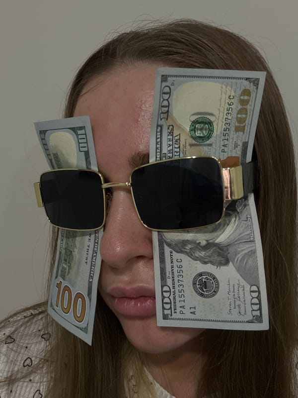 International currency spread and cash aesthetics in Yiwu