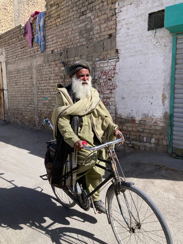 Daily street scenes captured in Quetta City Tehsil
