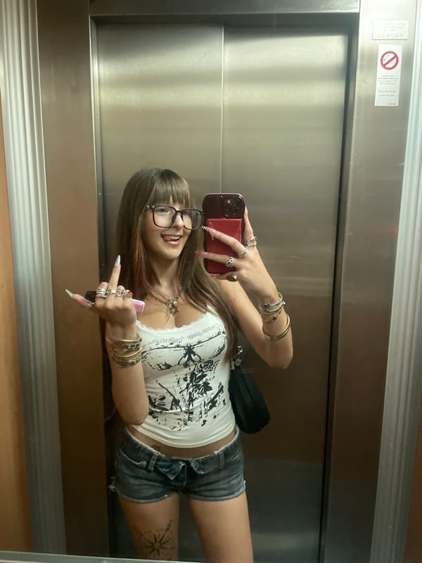 Quick selfie session in Petah Tikva, elevator and outdoors
