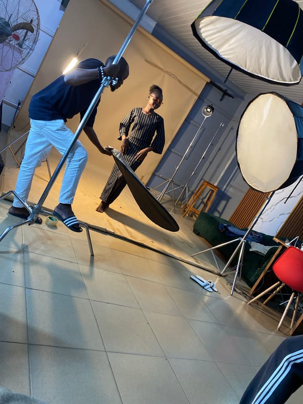 Photo shoot and street life documented in Bukuru, Nigeria