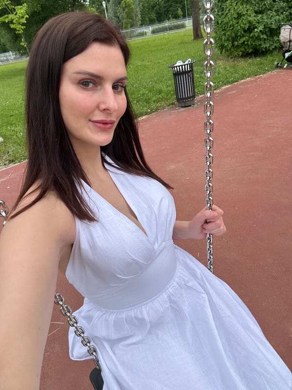 A casual day out: road trip, park stop, outfit changes