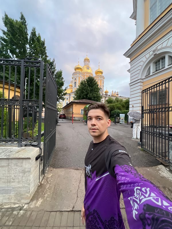 Selfies and street shots near Novodevichy Convent, St. Petersburg