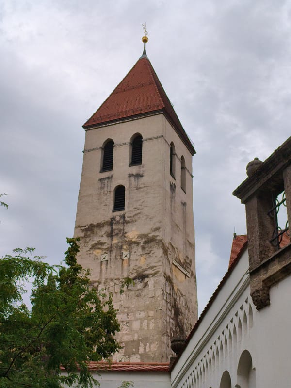 Morning stroll through Regensburg's historic center, shops and all