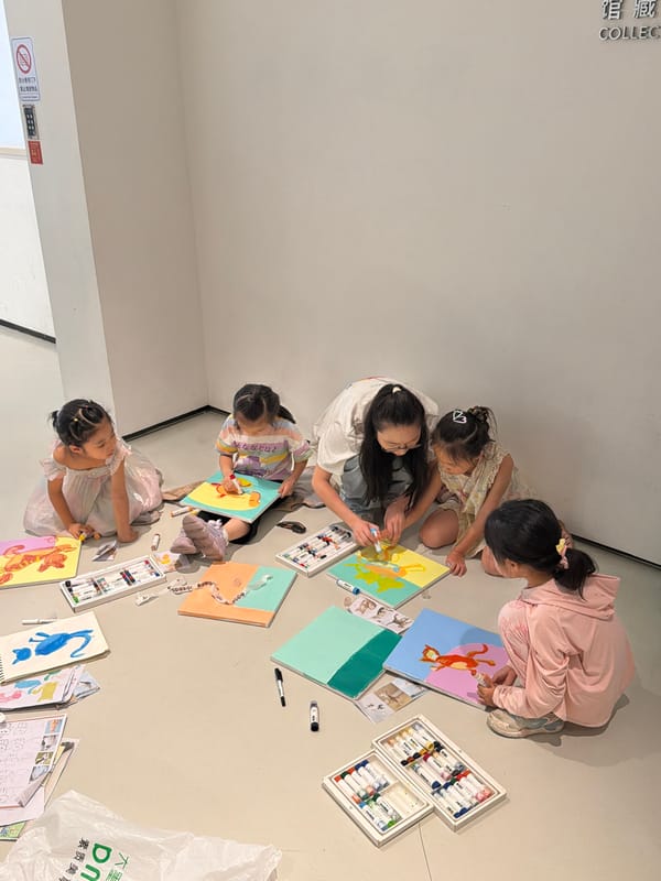 Art exhibition draws visitors to Chongqing gallery Saturday morning