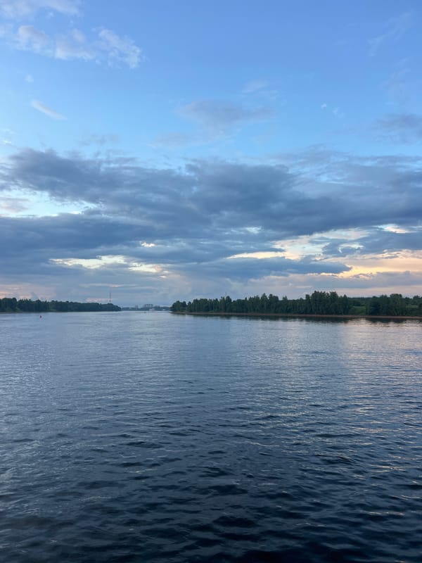 Quiet dusk on the Neva River, Nevskaya Dubrovka
