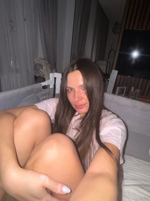 Casual indoor moments captured across Russian suburbs evening