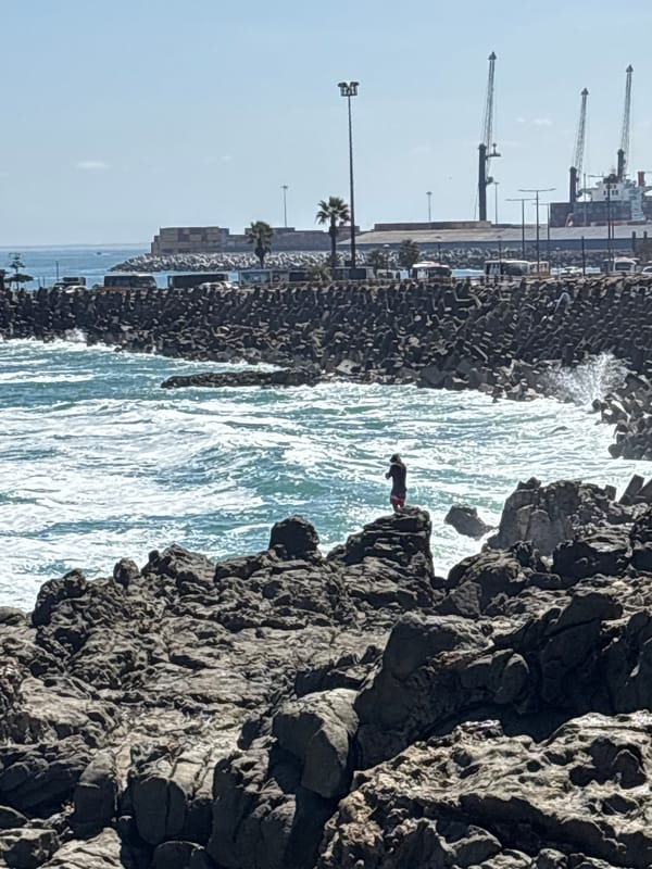 Witness documents Arica coastal views during afternoon in Chile