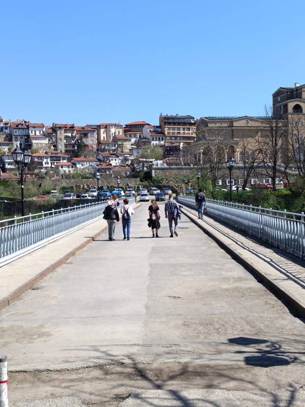 Morning scenes documented across historic Veliko Tarnovo, Bulgaria
