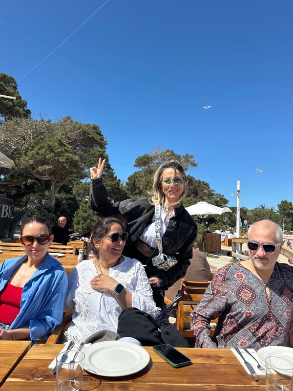 Spring day unfolds in Sant Josep: dining, beach crowds, taxi