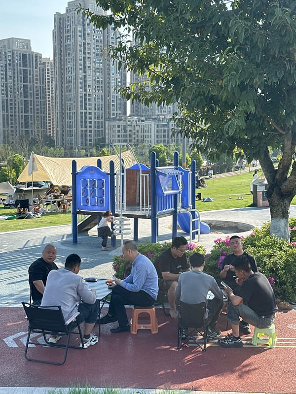 Morning park activities captured across Jiangjin, Chongqing on April 4