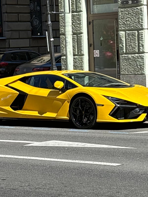 Yellow Lamborghini spotted on Saint Petersburg streets Sunday afternoon