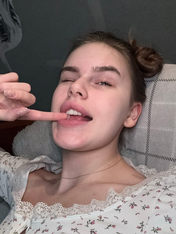 Relaxed evening selfies and snacks in Dnipro
