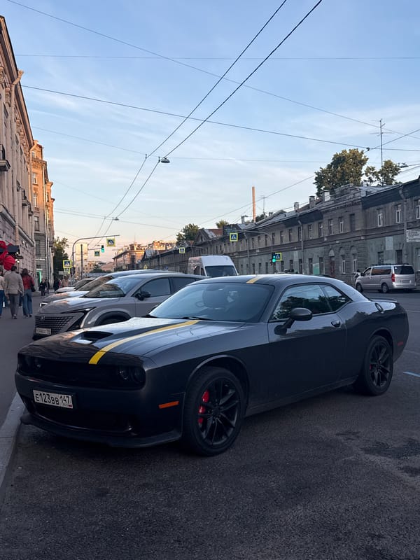 Street life documented in historic Saint Petersburg district