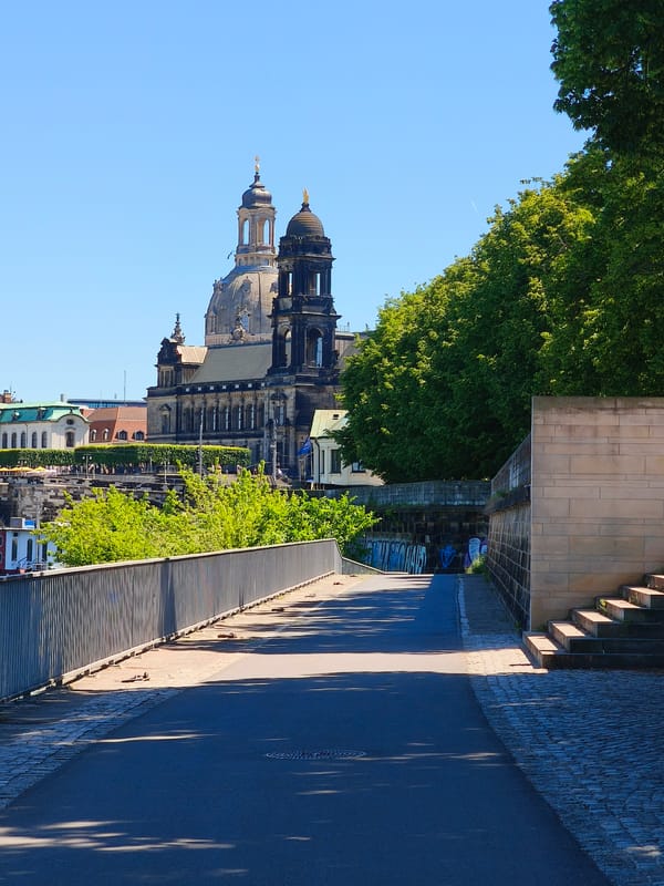 Dresden city center captured in 13-minute window