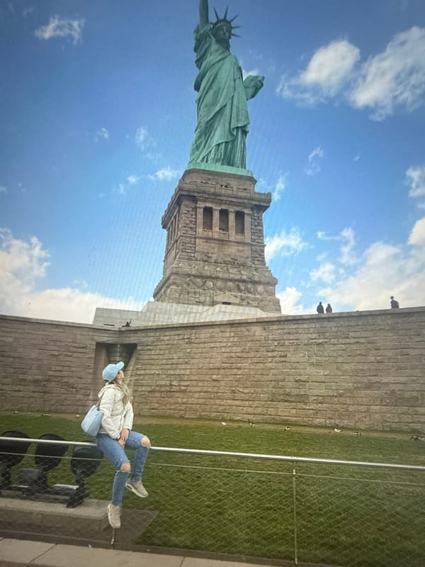 Des Plaines resident documents local scenes, NYC landmarks