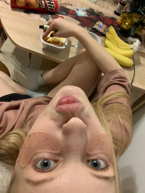 Woman in eye masks spotted with snacks in Zakopane