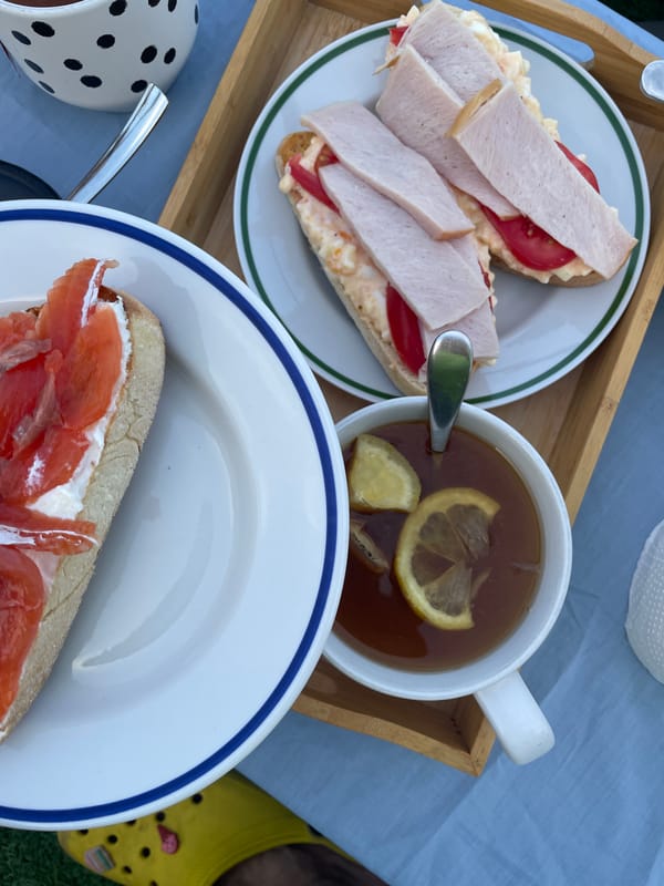 Laid-back afternoon of food, drinks, and balcony downtime in Russia