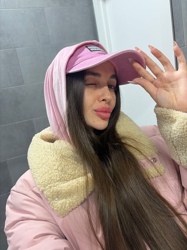 Woman takes multiple bathroom selfies in Saint Petersburg