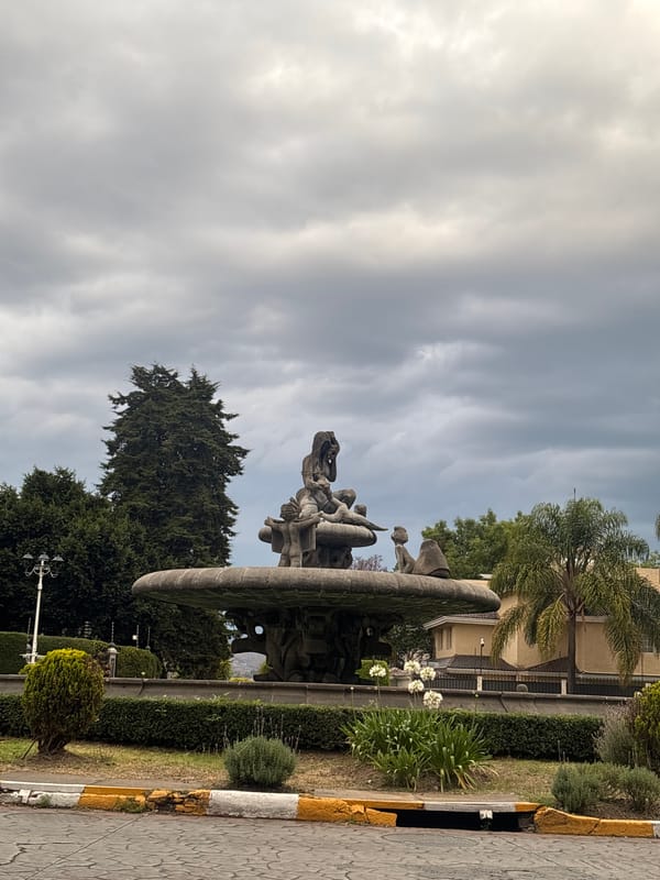 Stone fountain with sculptures documented in Huixquilucan de Degollado