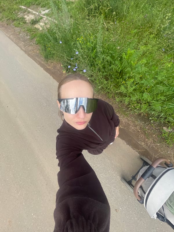 Outdoor outing in Podshivalovo with a stroller and selfies