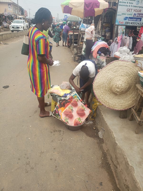 Routine market activity captured in Apataganga, Nigeria