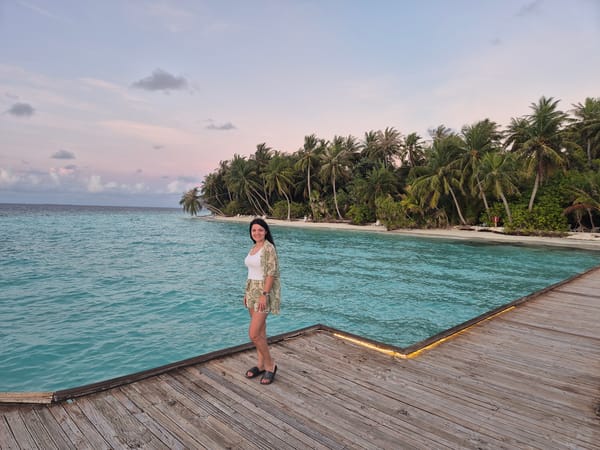 Tourist documents Maldives marine life and tropical scenery