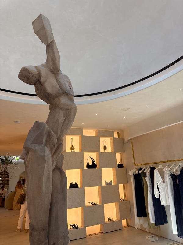 Miami boutique with concrete statue draws shoppers, witnesses