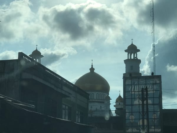 Heavy smoke reported behind building in Langsa, Indonesia