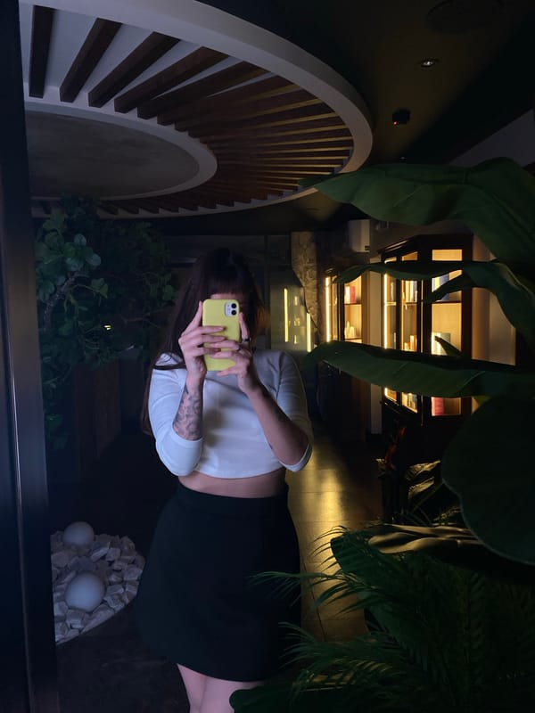 Mirror selfies and a waterfront sunset in Votkinsk
