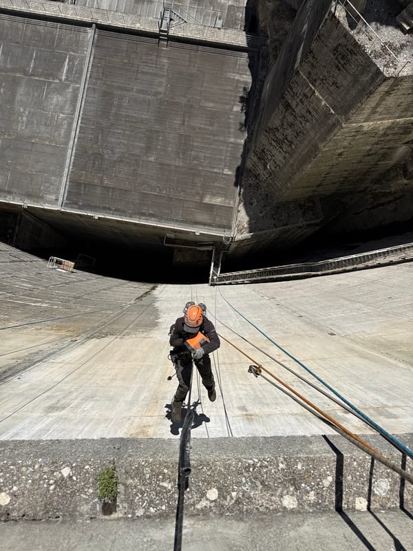 Rappelling Activity Documented at Castellane Dam in France